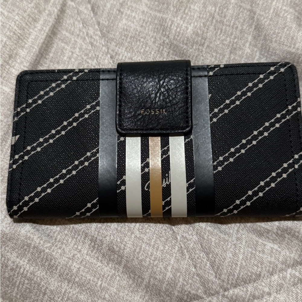 Fossil Black and Gold Women's Wallet